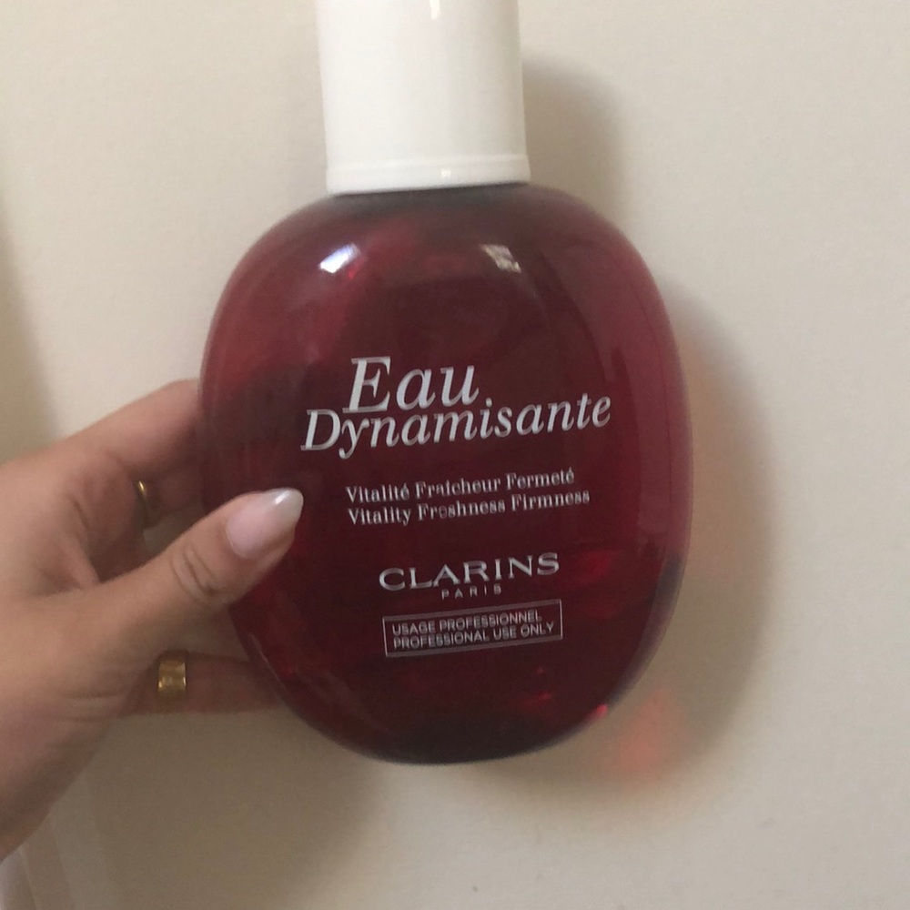 Eau dynamisante clarins Paris scent